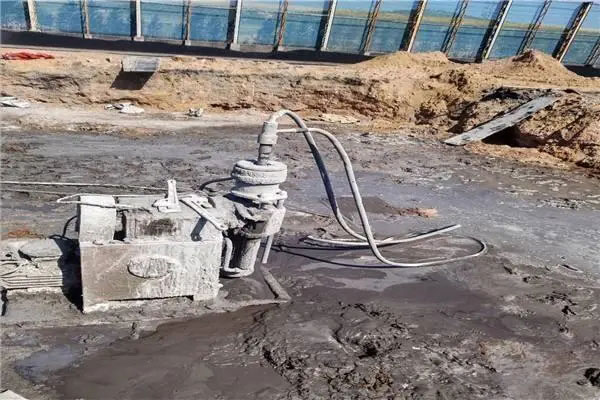 吊罗山乡水泡基础注浆加固